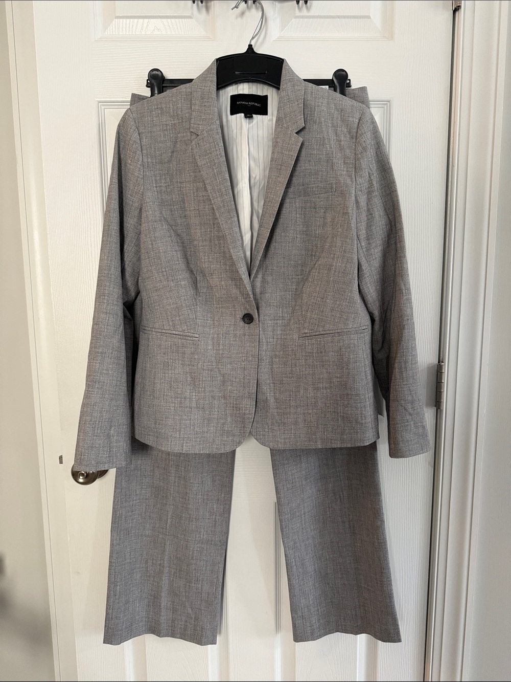 Banana Republic Light Gray Women's Suit Blazer & Trousers